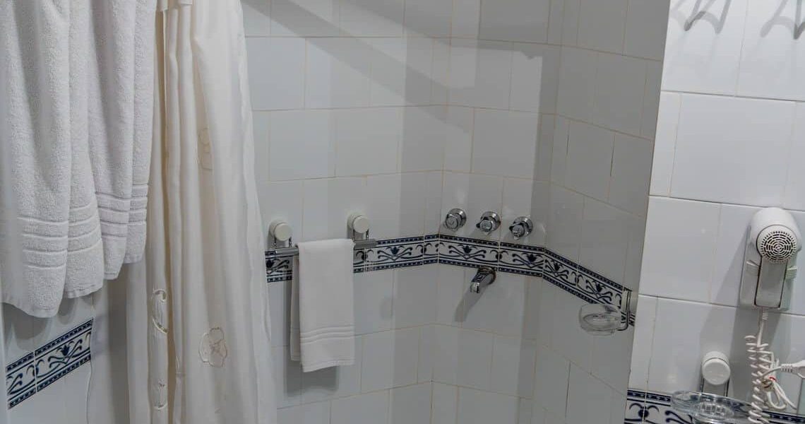 habitacion-single-ejecutiva-superior-4_opt