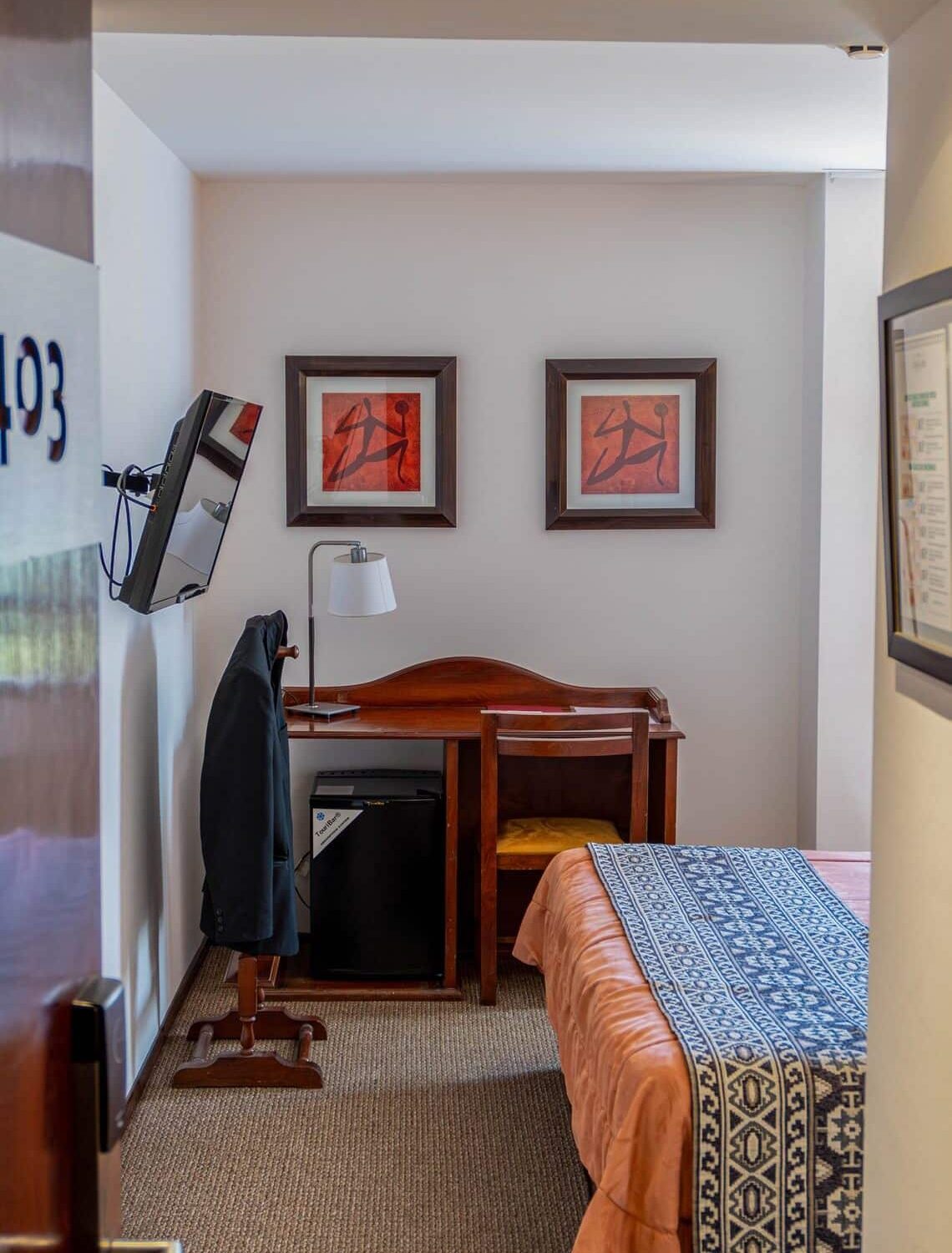 habitacion-single-ejecutiva-superior-5_opt